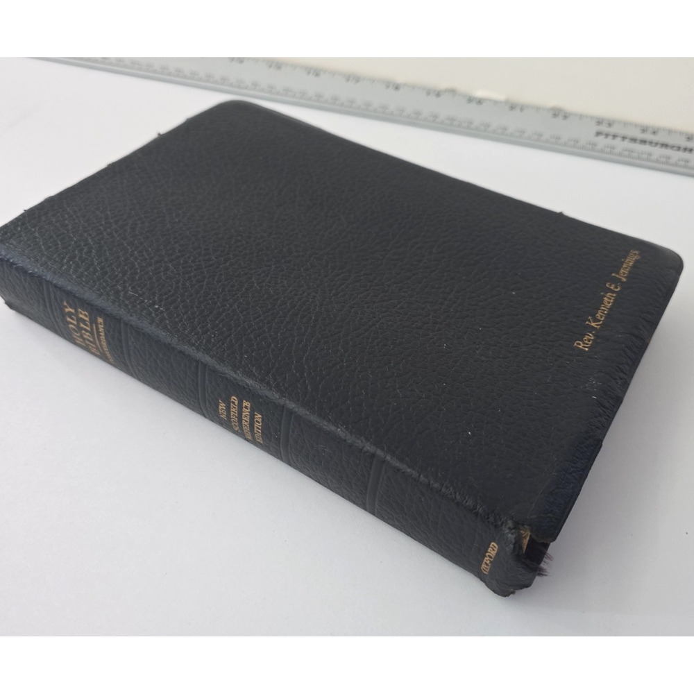 New Scofield Reference Bible Holy Bible  KJV Oxford Cowhide Black 1967